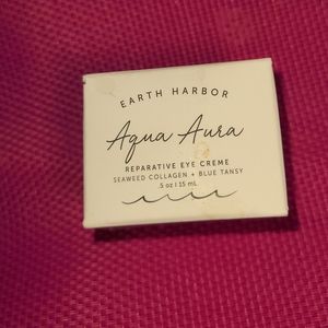 Earth harbor aqua aura reparative eye cream
